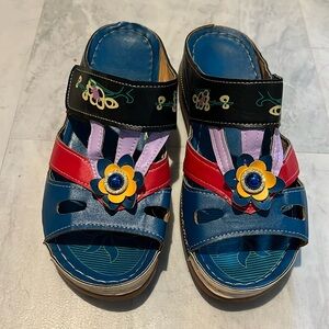 Beach Runner  Sandals teal red lavender black Velcro/rhinestone centers Size 8.5